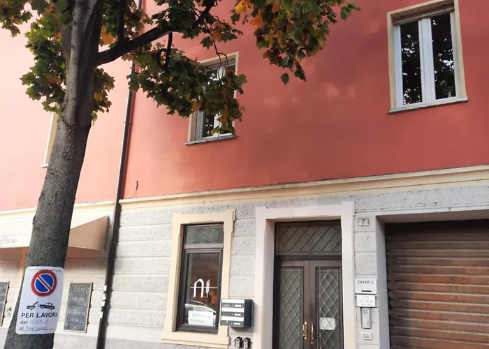 Appartement Domus 2 *